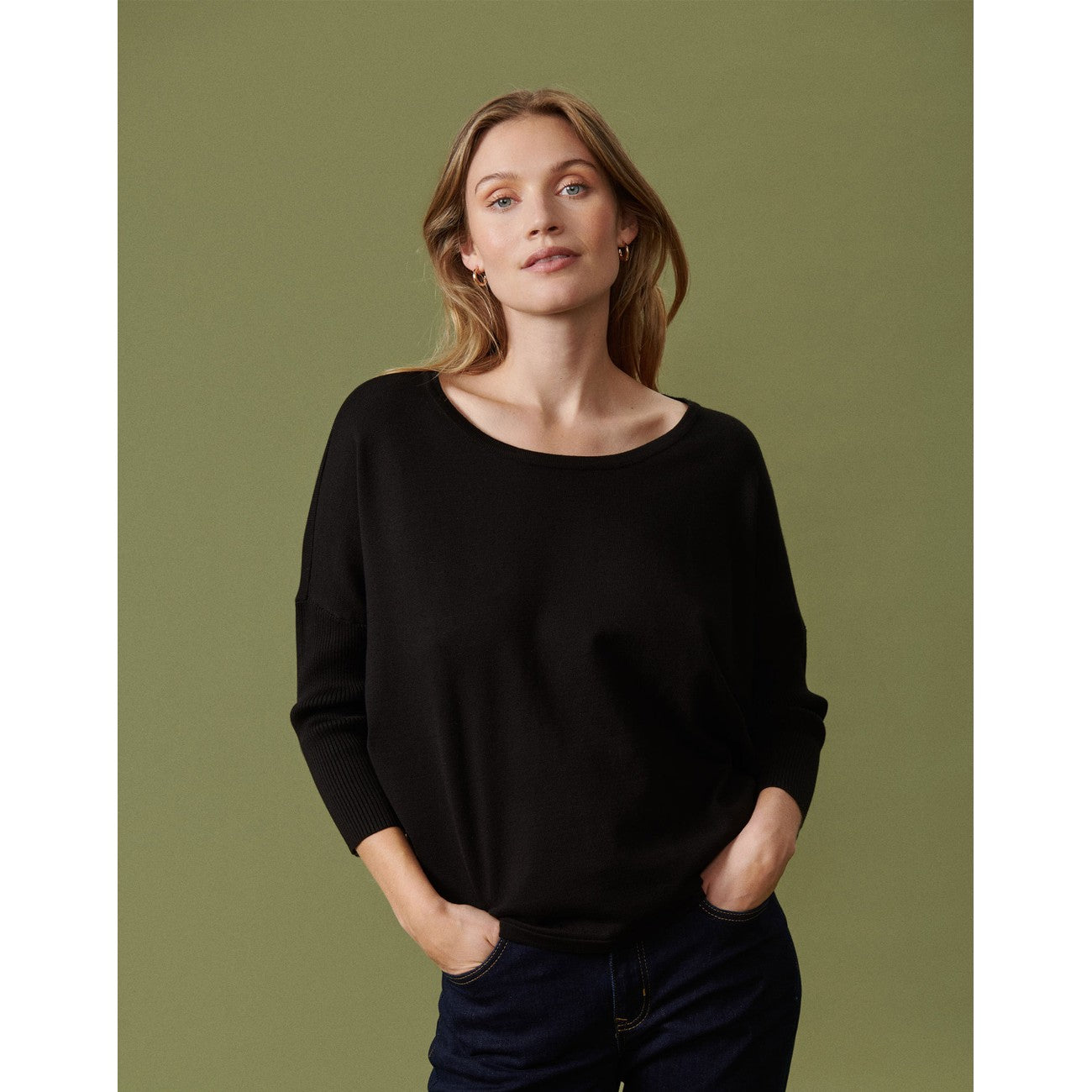 St Tropez Round Neck Pullover | Black