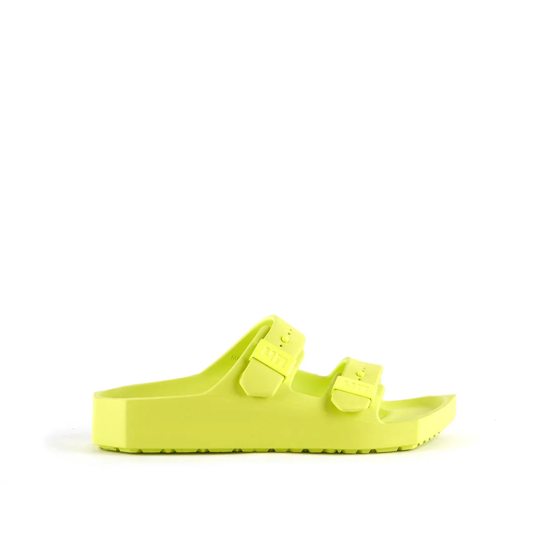 moses-womens-cyber-lime-1-outside_ss24_1ea4460f-225b-4e2d-9c2a-ab46fe3e70b9.webp
