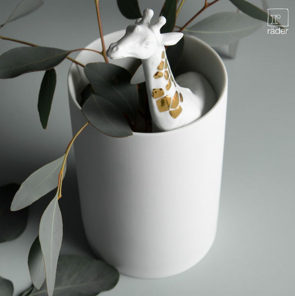 new-head-in-the-clouds-giraffe-vase-by-r-der-rader-design-1288-p.jpg