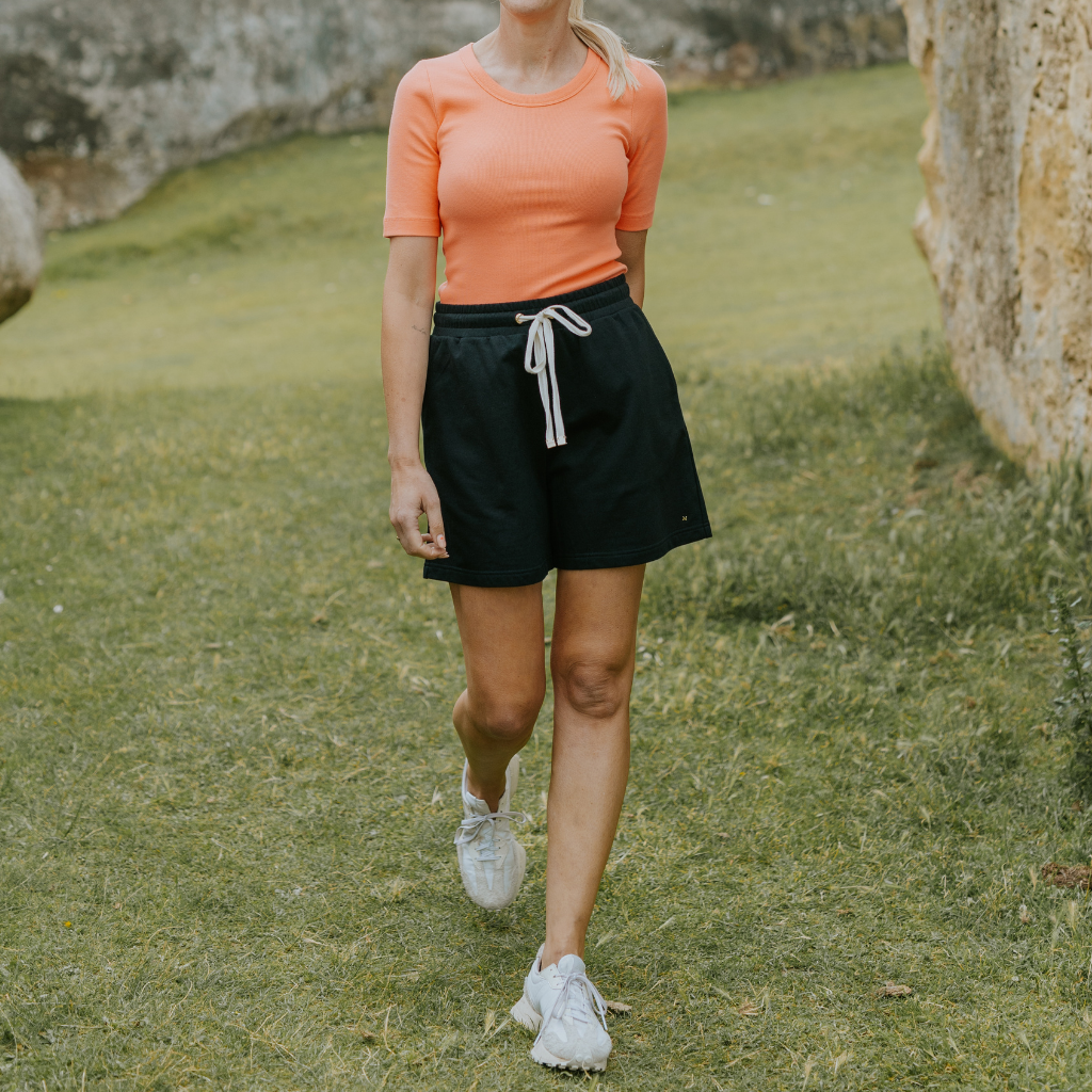 Moke Pippa Short | Black