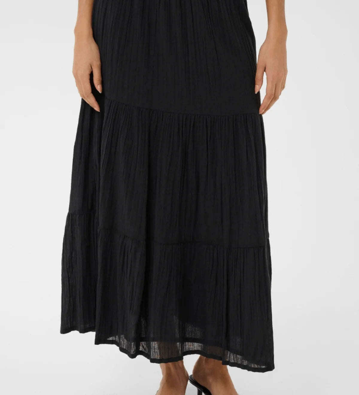 raafaskirt-sainttropez-treasurebox_2_2000x_ca341819-9e1d-48bd-92ad-b69fff84ac25.webp