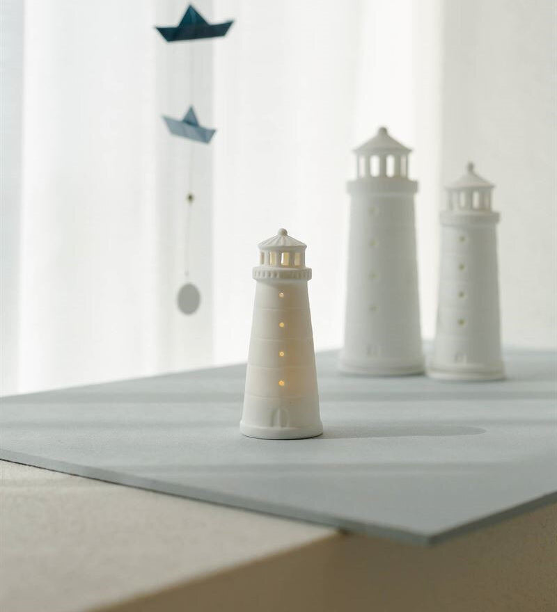 rader-porcelain-lighthouse-led-light-11_1.jpg
