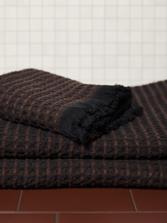 Aalto Bath Hand Towel | Midnight Mahogany