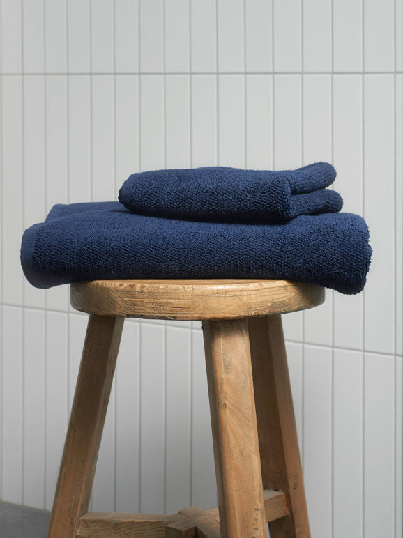 Citta  Classic Cotton Hand Towel | Navy