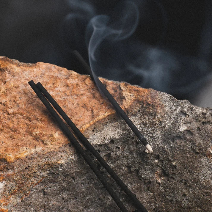 studio_milligram_japanese_incense_sticks_native_botanical_4.webp