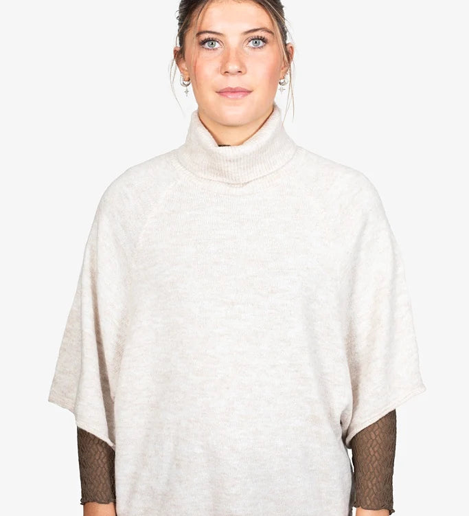 sylvie-knit-coconut-ice-1_1024px_2048x_60f4dd36-d0f2-4308-aaee-fb8e7a0536a4.webp