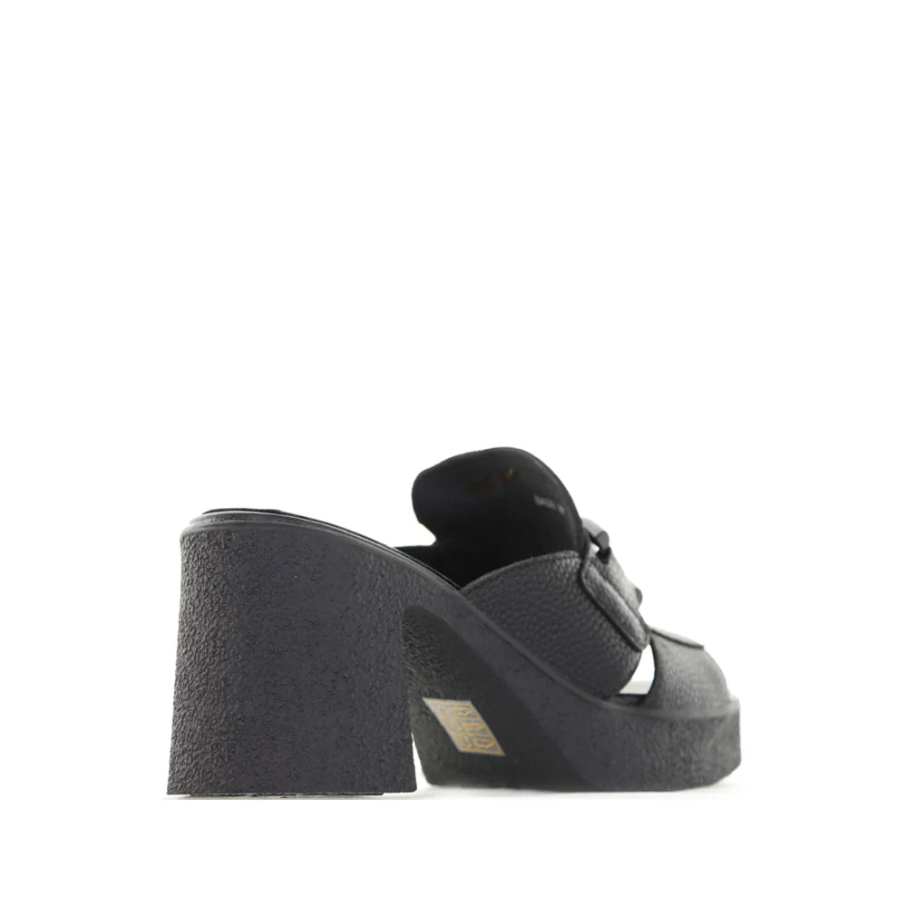 Tamara London Bass Slide | Black