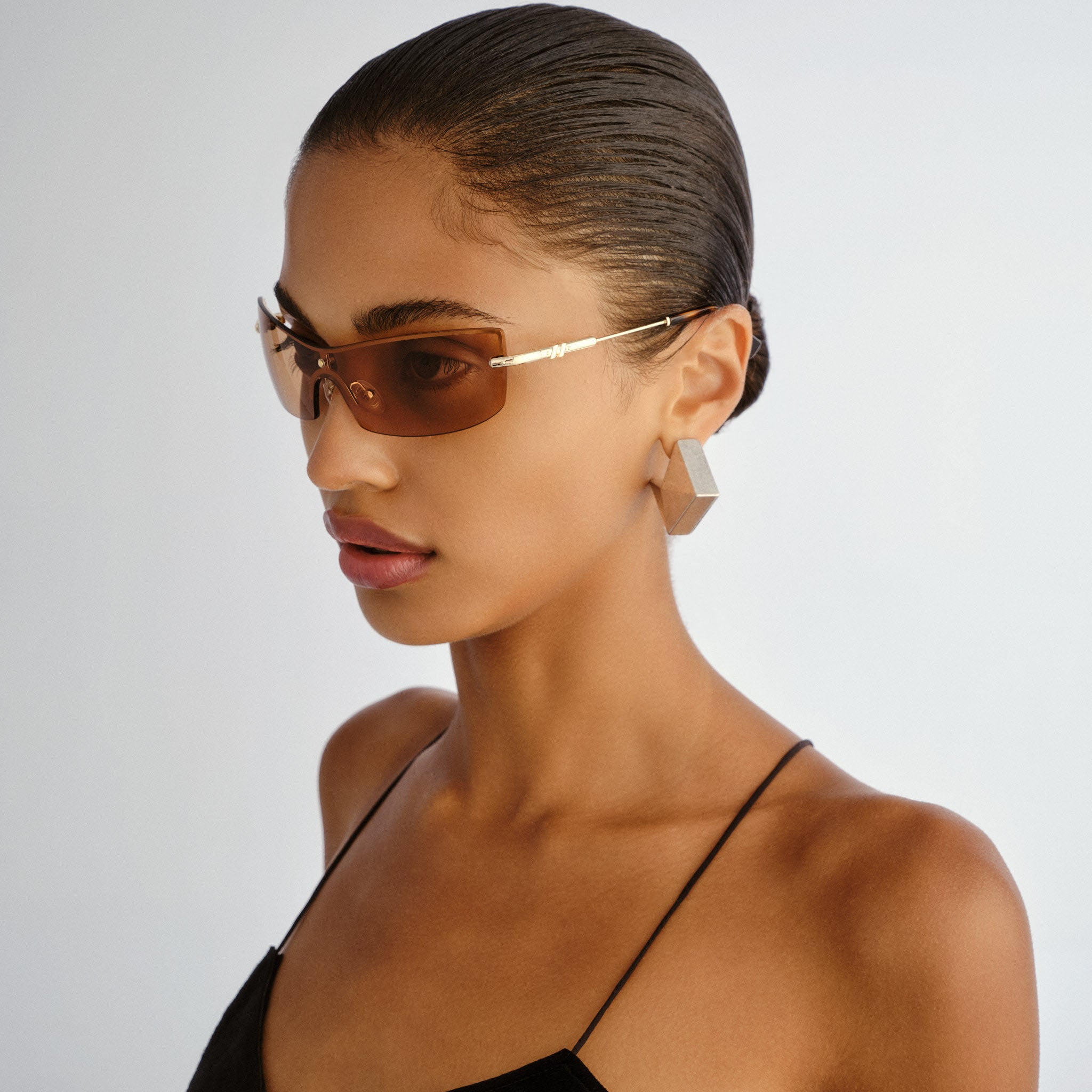 Le Specs Velvetine Sunglasses | Gold