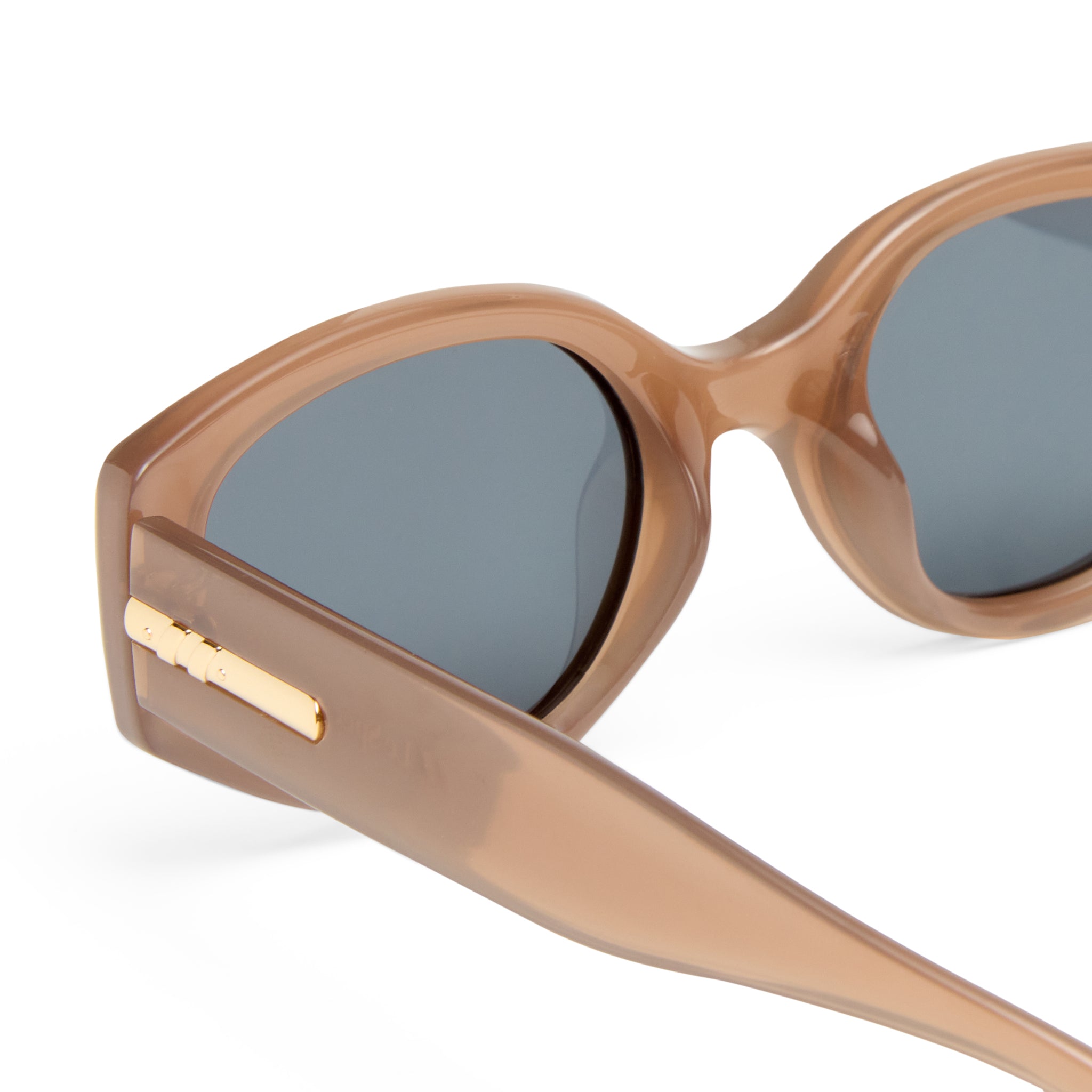 Le Specs Fevered Sunglasses | Fawn