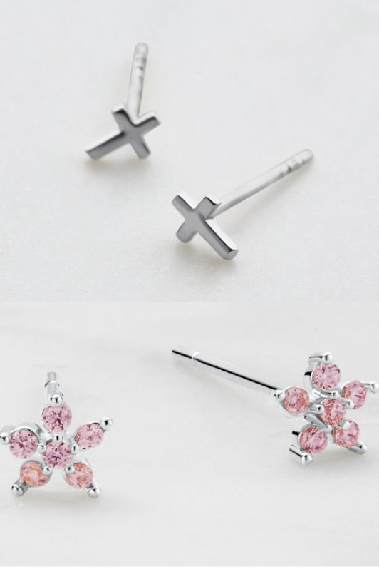 Zafino Amelia Cross Stud Set | Silver