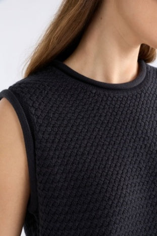 Elk Naya Vest | Black