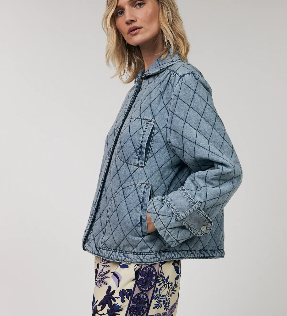 violaquiltedjacket-lollyslaundry-treasureboxnz_2_2000x_8abba428-2aad-428d-8a27-4d97b9ca5bcd.webp
