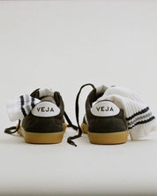Veja Volley Pierre Leather Sneaker Unisex | Black White Natural Rubber